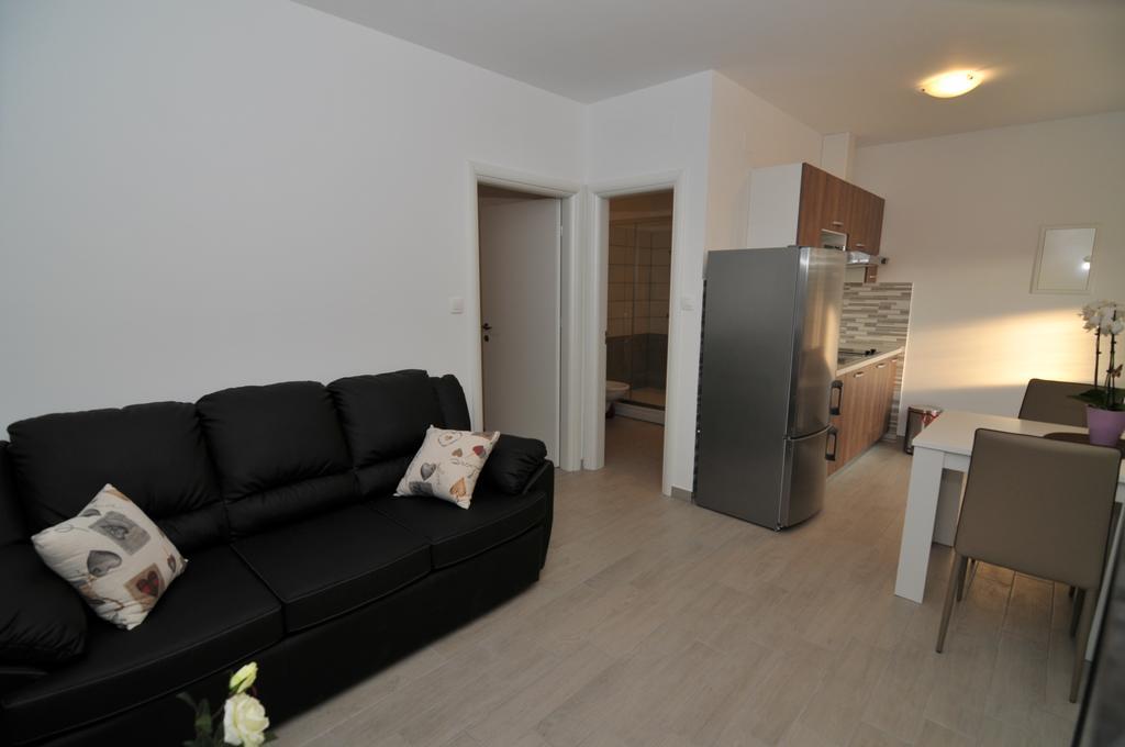 Apartments Kankul Đảo Krk Ngoại thất bức ảnh